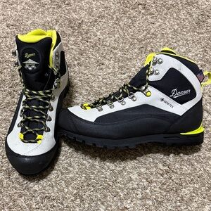 Danner Crag Rat Evo 5.5 GTX Boots Men’s 9.5 Gore-Tex Vibram Hiking